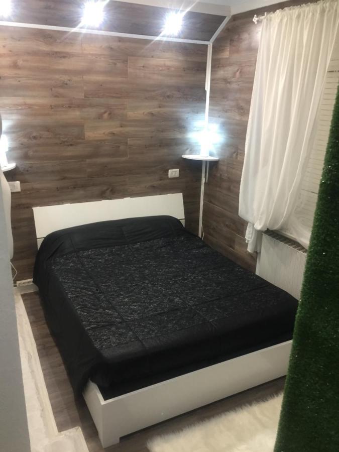 B & Baichin Staranzano Luaran gambar